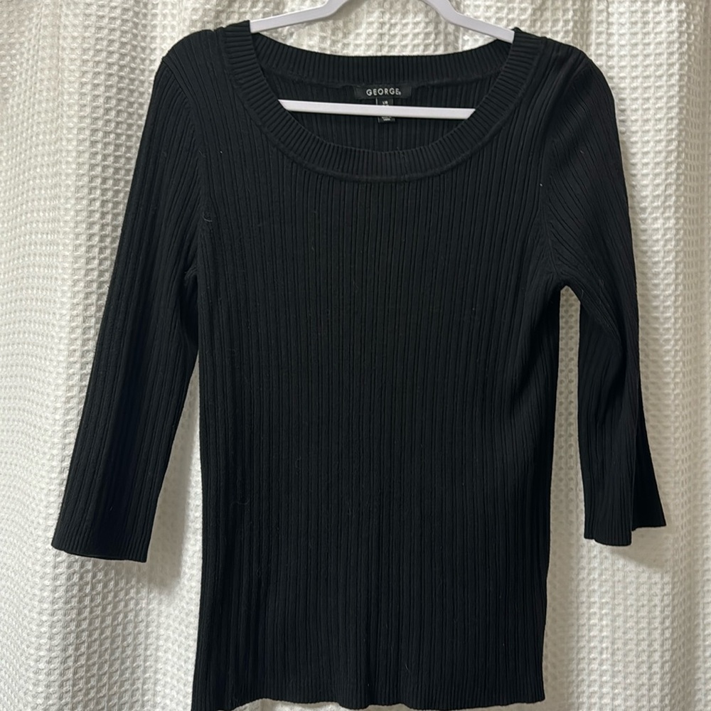 Black 3/4 sleeve knit top
